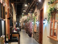 -宝燕海货工场(长江国际店)