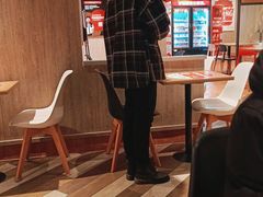 -肯德基(中纬店)