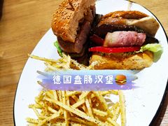 -HELLO 27 意面·沙拉·帕尼尼