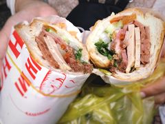 -Bánh Mì Huynh Hoa