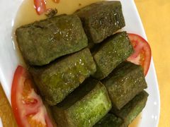 菠菜汁豆腐-巫记鸡饭店
