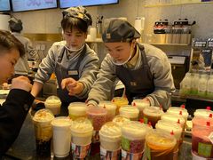 -奈雪的茶(亨特国际广场店)