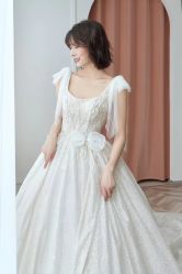 -拉瑞娜LaReine婚纱礼服高级定制