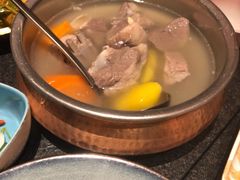 滩羊手抓肉-丝路金桃·新疆菜(徐汇店)