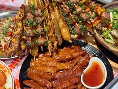 -威记烧嘢·南宁烧烤·超级生牛(绿地店)