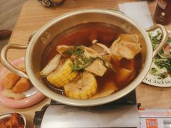 -WOW LUCKY创意韩料(龙阳广场店)