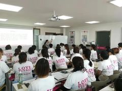 -爱月宝月嫂·育儿嫂(哈尔滨总店)