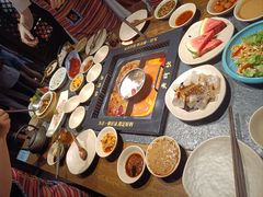 -老牌坊云南鱼豆花火锅(哈西万达店)