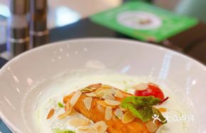 Sauce-Roasted Salmon