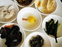 -桥香园过桥米线(国贸店)