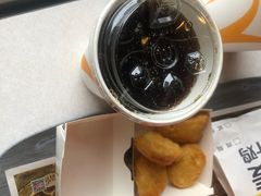 -麦当劳(郑州银基店)