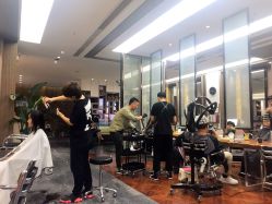点击看大图 大厅-扎嘎形象设计