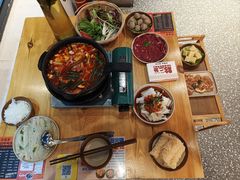 -黔二妞地摊火锅(龙华清湖店)