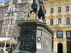 -耶拉契奇总督广场