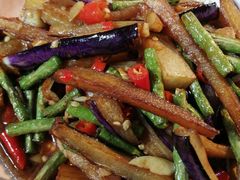 -老三样·美食研究中心(世贸路店)