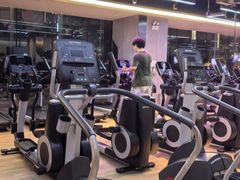 -威克健身游泳(万菱汇店)