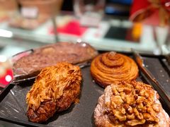 -Salon de The de Joel Robuchon(外滩18号店)