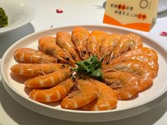 -醉辉皇上海之巅(上海中心大厦店)