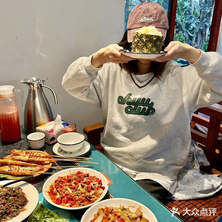 感谢本地朋友带路🥹吃到了好吃的傣味餐厅！！