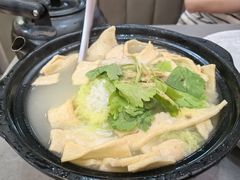 -官塘陈记鱼生·潮汕砂锅粥·牛肉火锅(潮枫路总店)