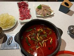 -贵府酸汤牛肉火锅·贵州老字号(飞山街店)