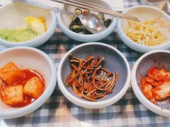 -益百岁牛尾汤(香山路店)