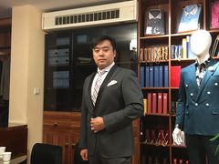 -宇翔服饰(双井桥东首城国际店)