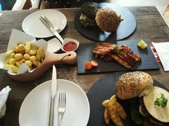 -HIGH FIVE哈福手工汉堡(桂林路店)