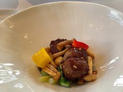 沙姜野菌爆炒M9和牛-宝丽轩中餐厅BAOLIXUAN