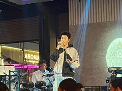 -洛缦音乐餐厅(工业展览馆万象城店)