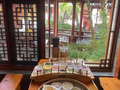 -香麒园·过桥米线·南湖雅宴