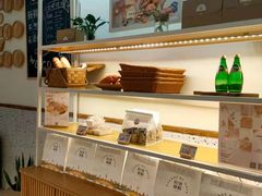 面包甜点陈列柜-前进麦味·天然烘焙(凯德1818店)