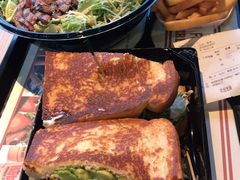 -The Habit Burger Grill 哈比特汉堡(复兴soho店)
