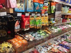 零售区-来伊份LYFEN(集庆门路店)