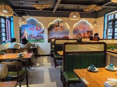大堂-云山竹·傣味手抓饭·野生菌孔雀宴·云南特色菜(昆明老街店)