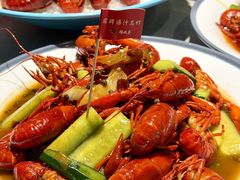 -杨氏青龙虾·吃蟹季(金盛路总店)