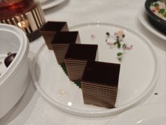 -景月阁空中食府(希尔顿酒店)