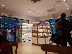 面包甜点陈列柜-一鸣真鲜奶吧(温州南站店)