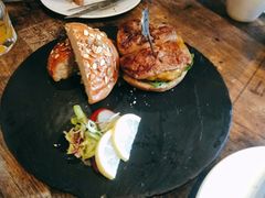 -HIGH FIVE哈福手工汉堡(桂林路店)