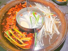 -渝涯重庆豆花老火锅(中赢国际店)