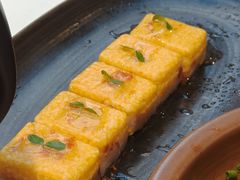 -阿瓦山寨·湘菜现炒·剁椒鱼头王(咸阳总店)