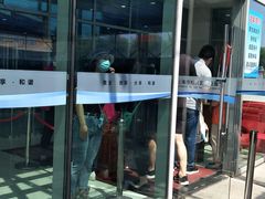 -上海市松江区泗泾医院