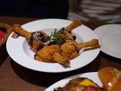 -拉亚汉堡经典餐厅(商城路店)