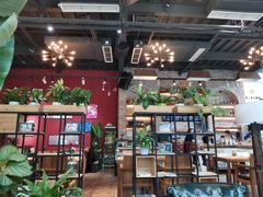 大堂-桉树林A coffee 森林餐厅(三圣乡店)