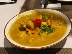 咖喱时蔬配手抓饼-若蘭慈·无国界素食料理(欢乐海岸店)