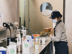 -瑞幸咖啡(大冲商务中心C座店)