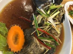 -拉威海鲜市场