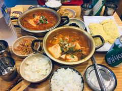 猪颈肉泡菜汤-金北顺大锅家(신사본점)