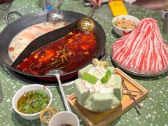 -五里关火锅(上海鑫耀·光环Live店)