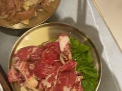 -围炉肉舍•炭烤活鳗•丹东海鲜烤肉(步行街店)